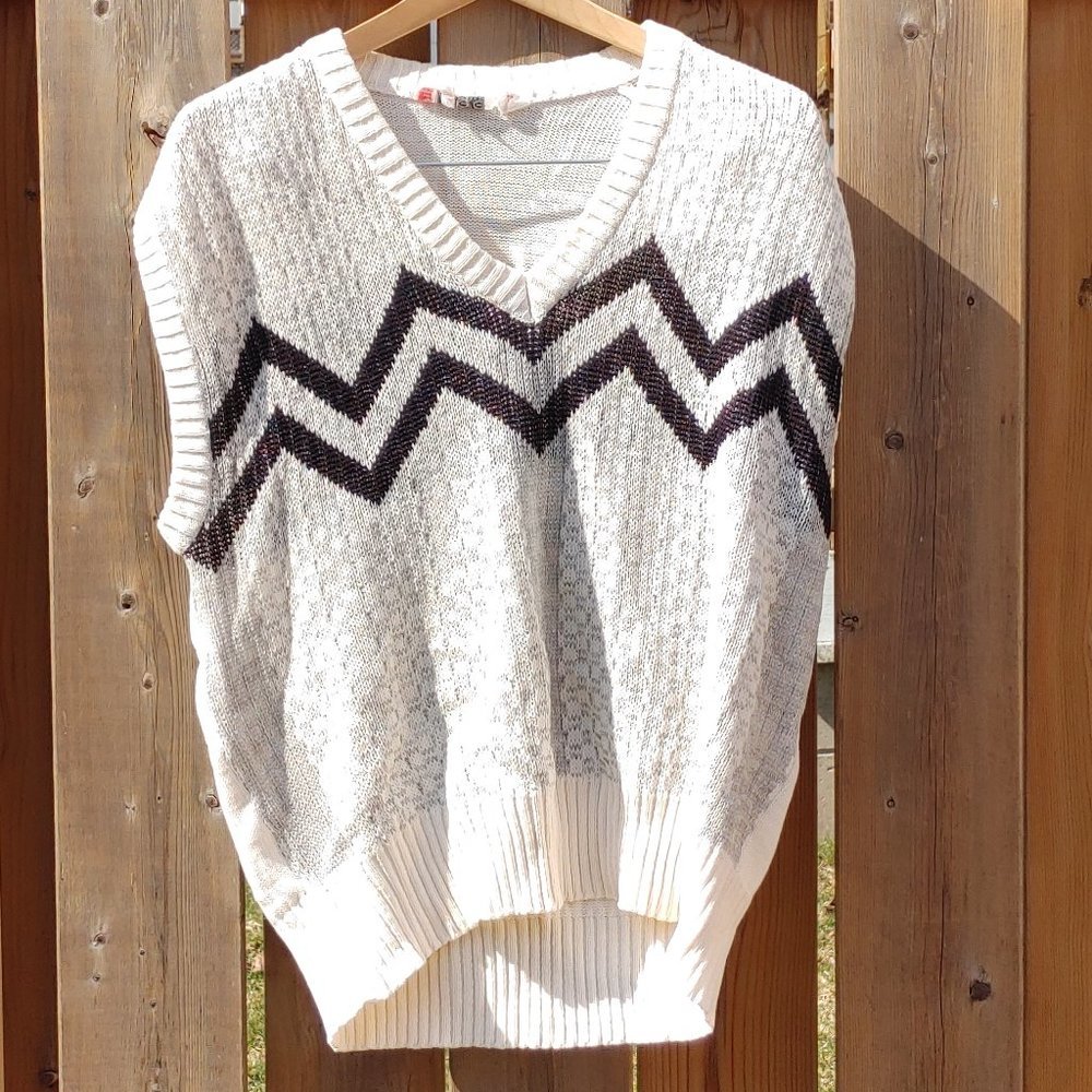 FUN Vintage Sweater Vest Men's Medium Charlie Brown Chevron Vibe LUMIERE